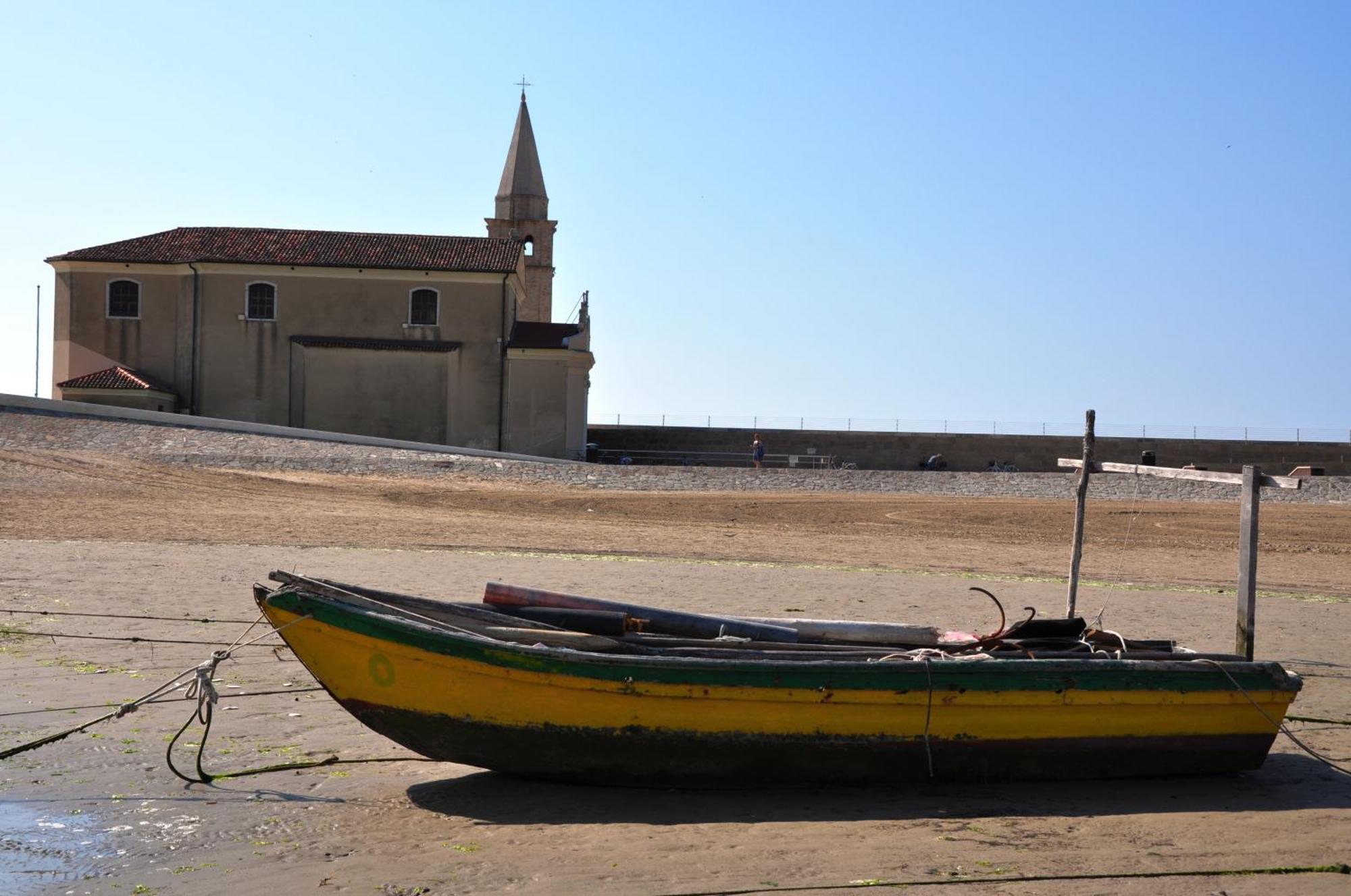 Residence Amarein Caorle Esterno foto