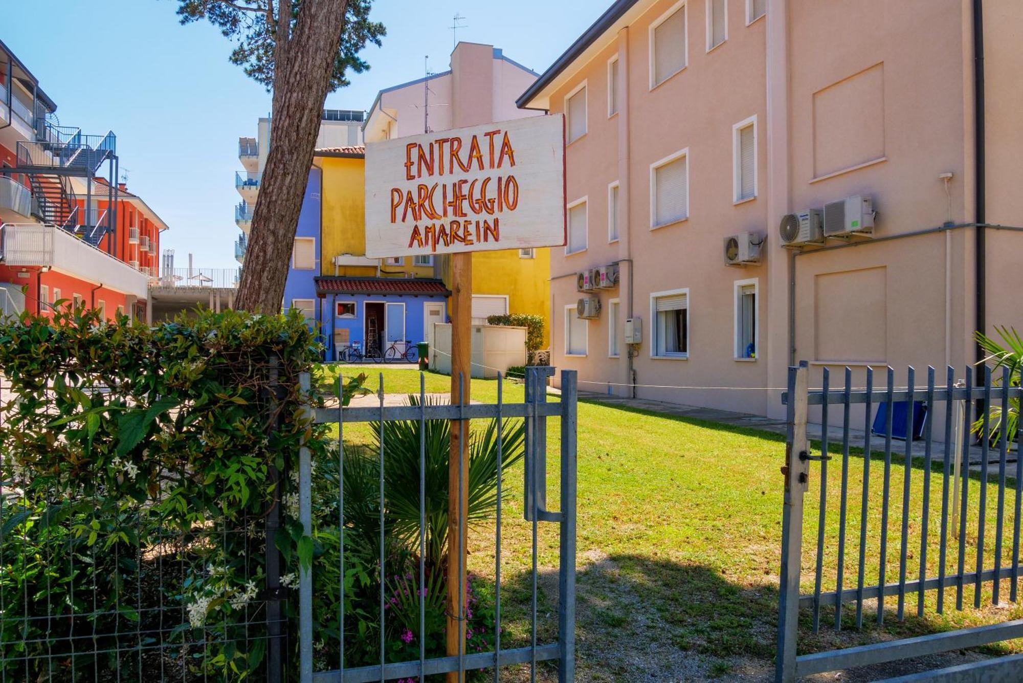 Residence Amarein Caorle Esterno foto