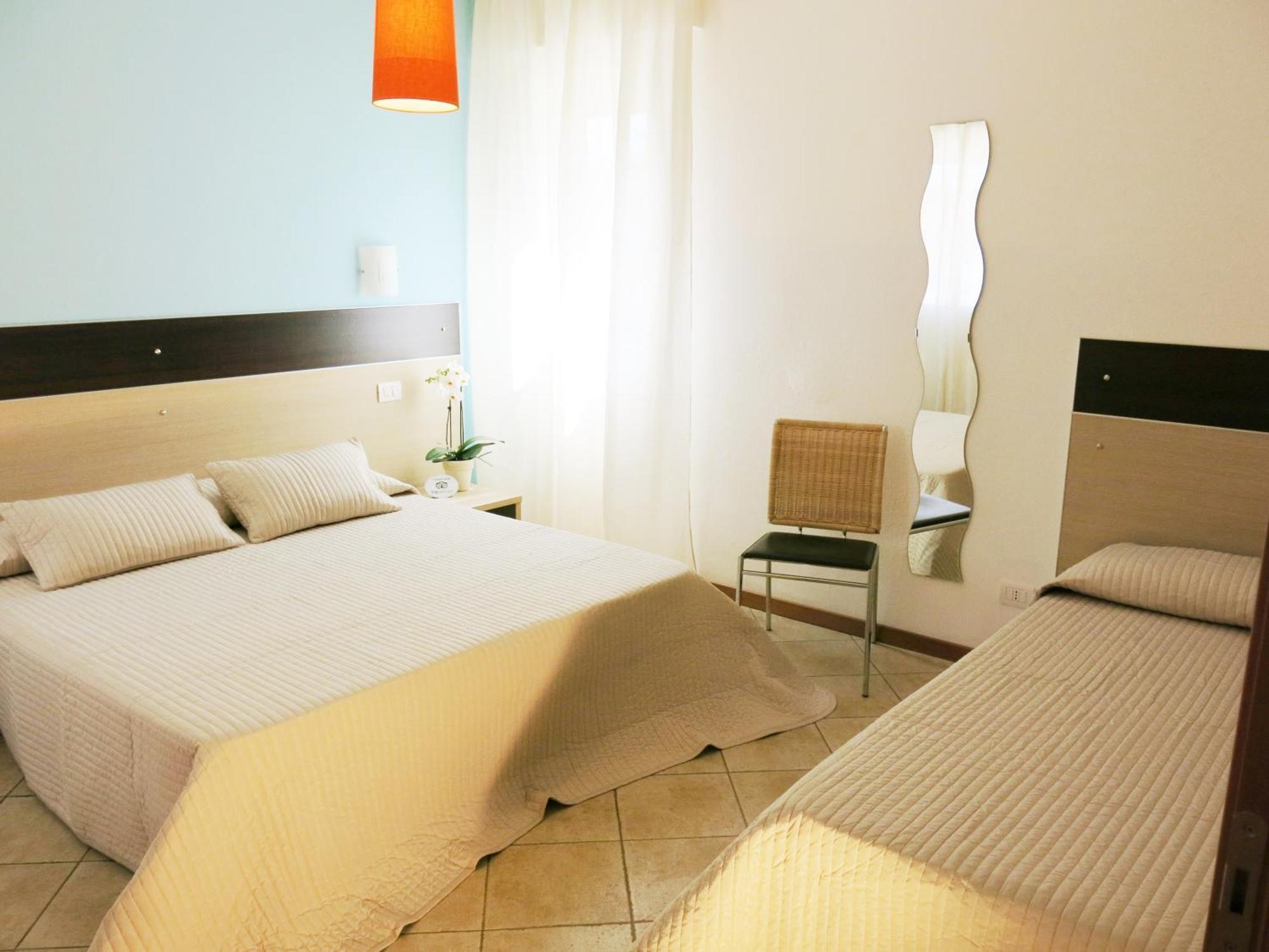 Residence Amarein Caorle Esterno foto