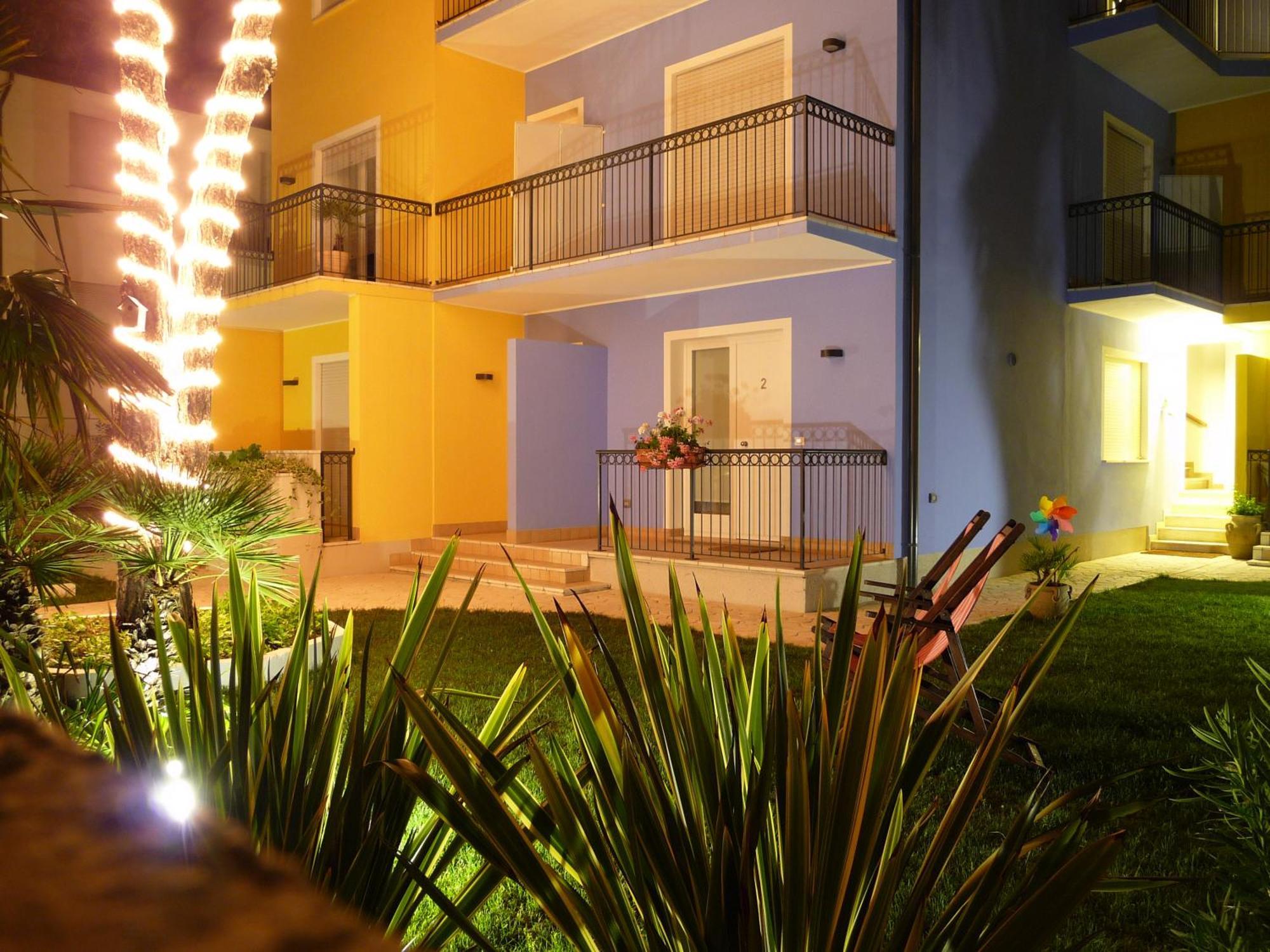 Residence Amarein Caorle Esterno foto